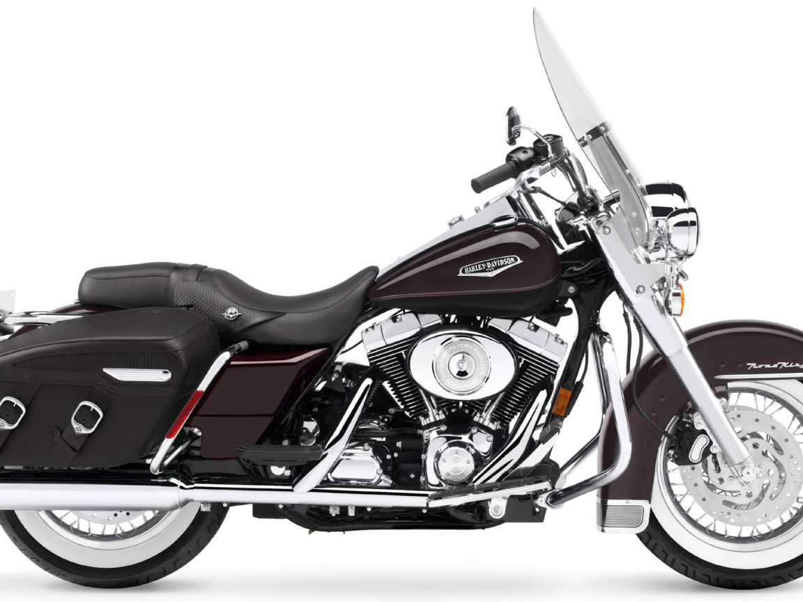 Тест-драйв мотоцикла Harley-Davidson Road King Anniversary Edition