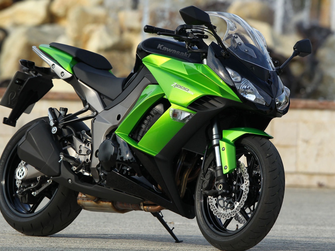 Зеленый Kawasaki z1000sx