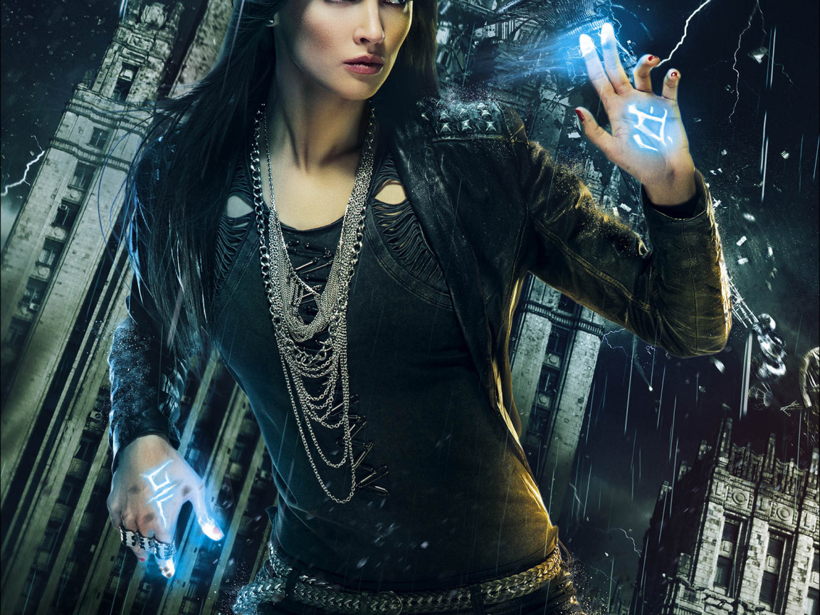 Темный мир: Равновесие постер с героиней