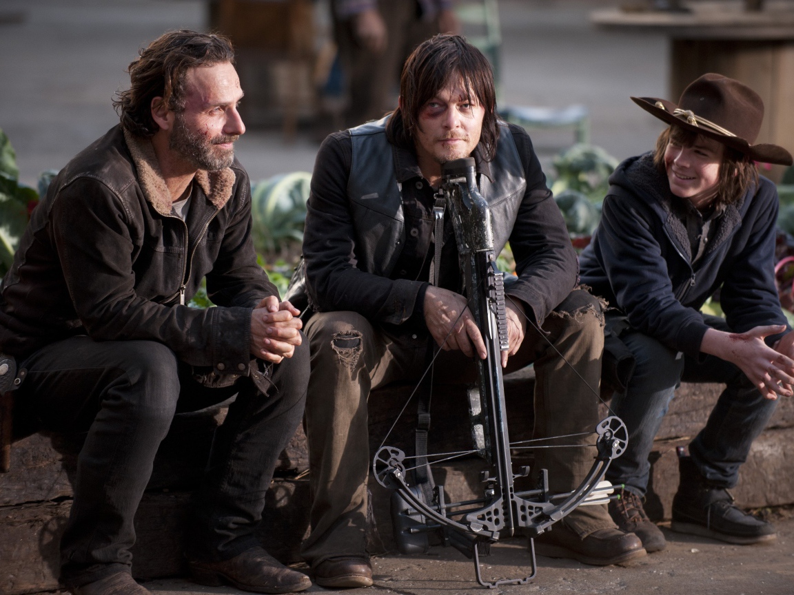 Рик с сыном и Дерилом из Ходячих Мертвецов