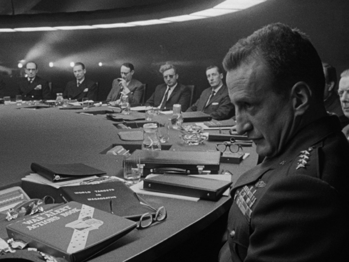 Доктор Стрейнджлав, или Как я перестал бояться и полюбил бомбу