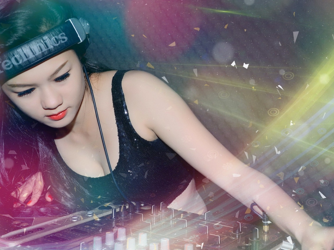 Ди джей девушка