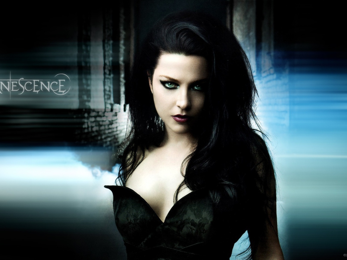 Певица Эми Ли