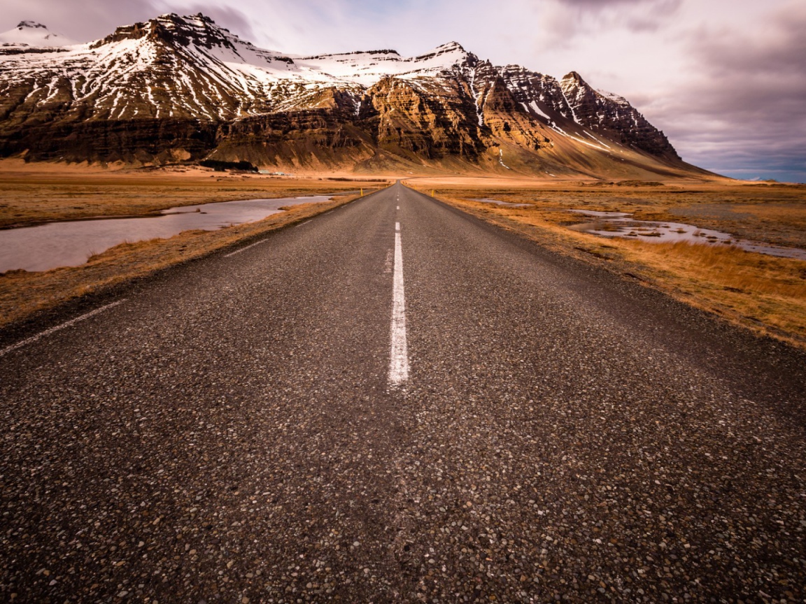 Шоссе в сторону гор