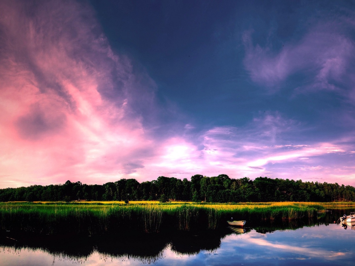 Лодки на озере