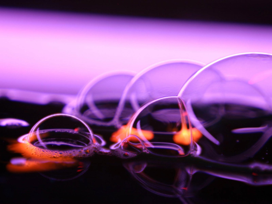 Пузырьки на воде