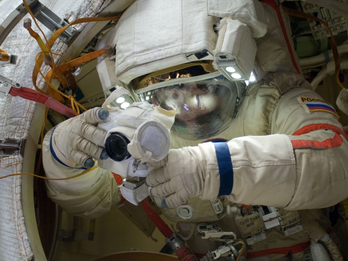 Российский космонавт