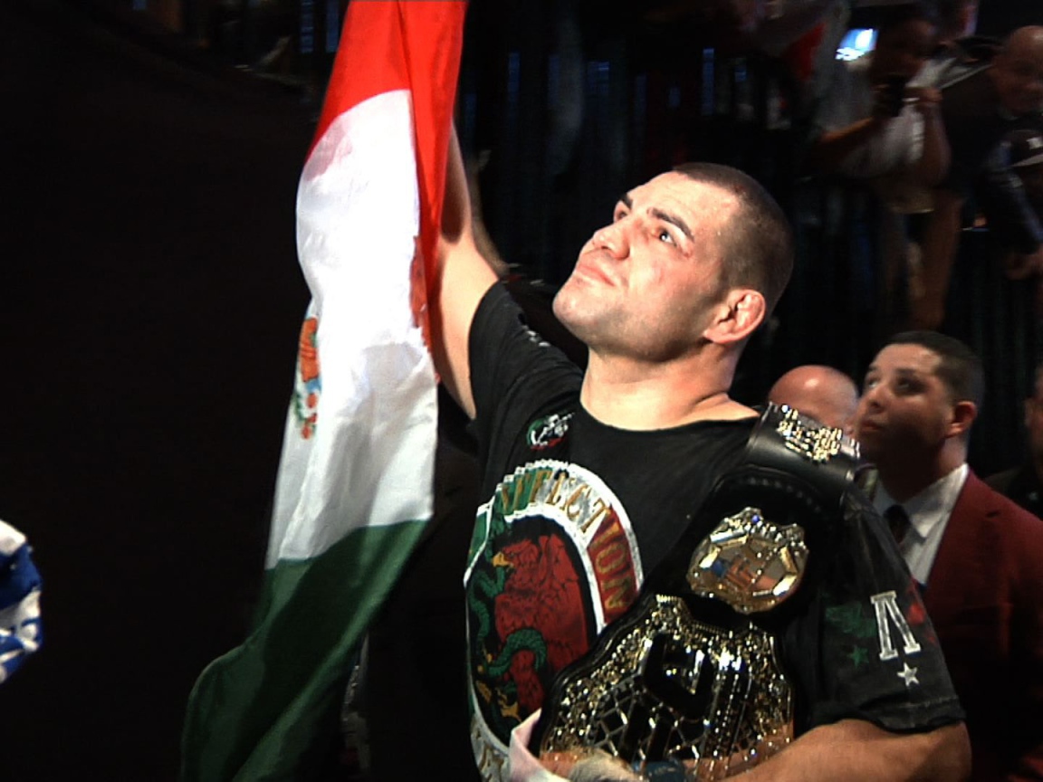 Бесстрашный Джуниор Дос Сантос