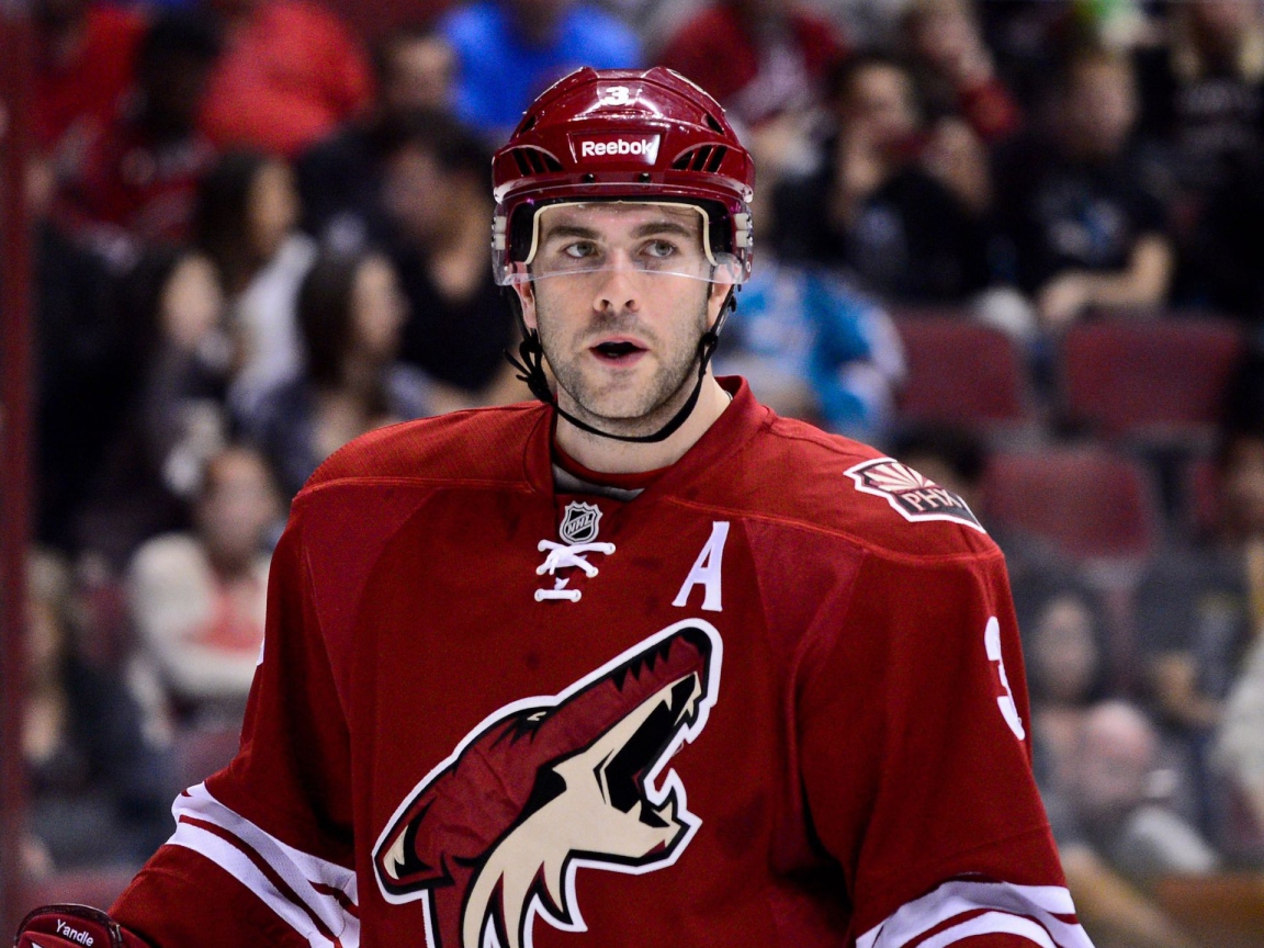 Известный Хоккеист Кейт Яндл