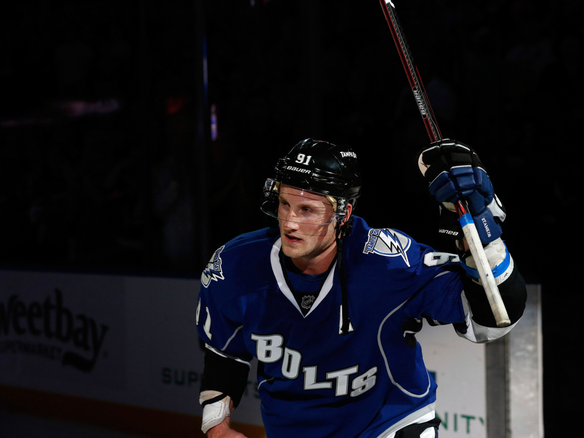 Стивен Стэмкос на льду