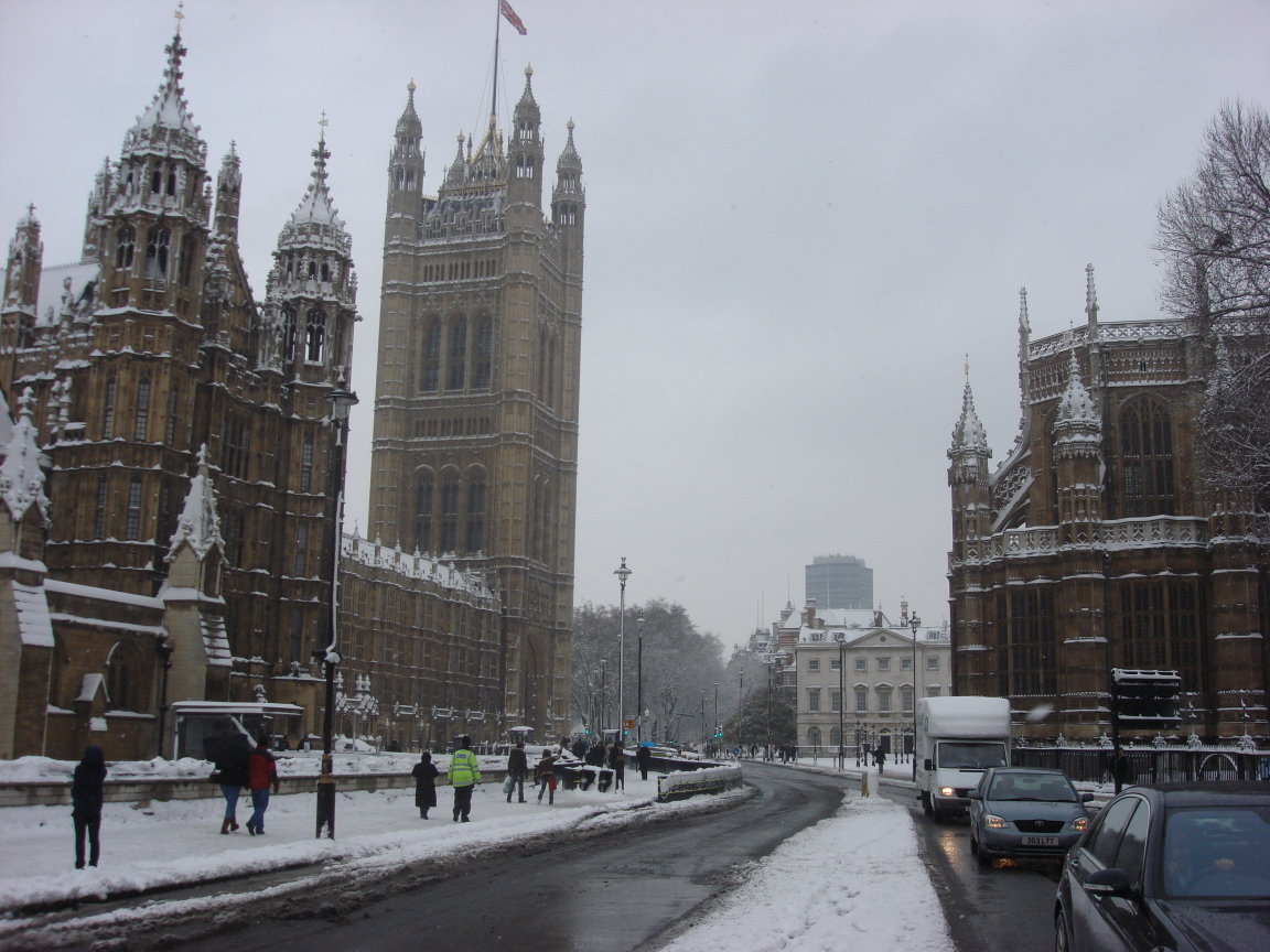 Снег в Лондоне центр города