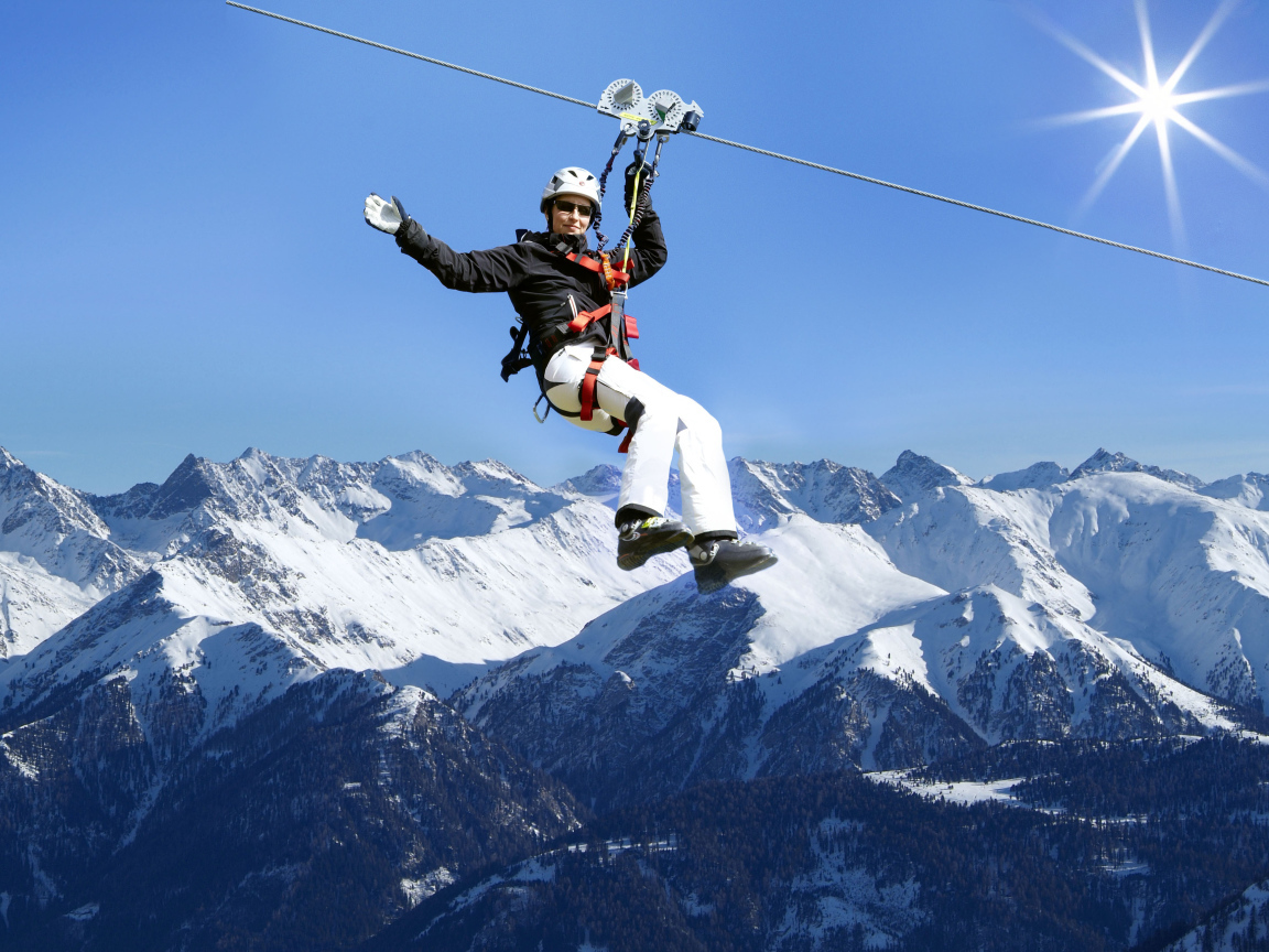 Активный отдых на горнолыжном курорте Серфаус, Австрия