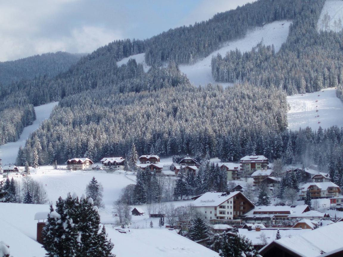 Дома на склоне на горнолыжном курорте Бад Кляйнкирххайм, Австрия