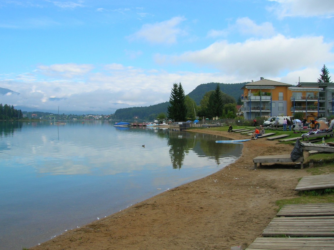 Пляж на курорте Фаакер-Зее, Австрия