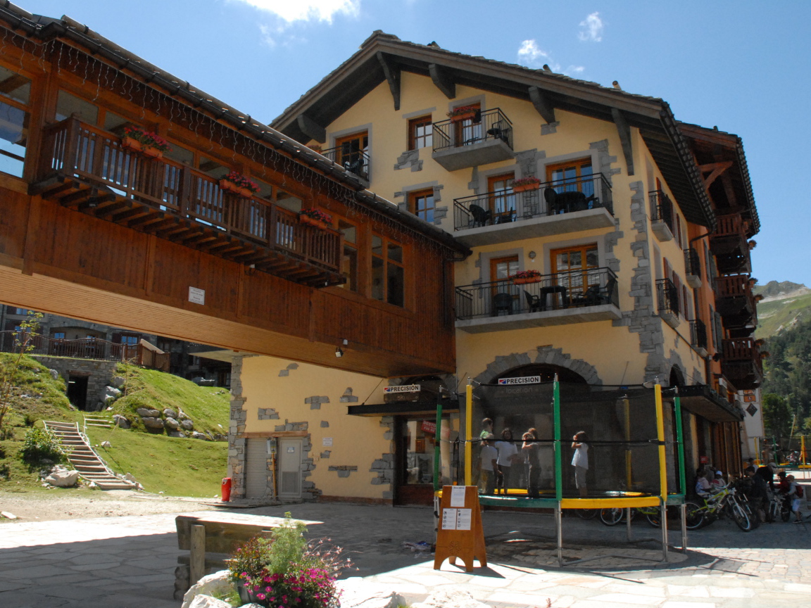 Арка на горнолыжном курорте Лез Арк, Франция