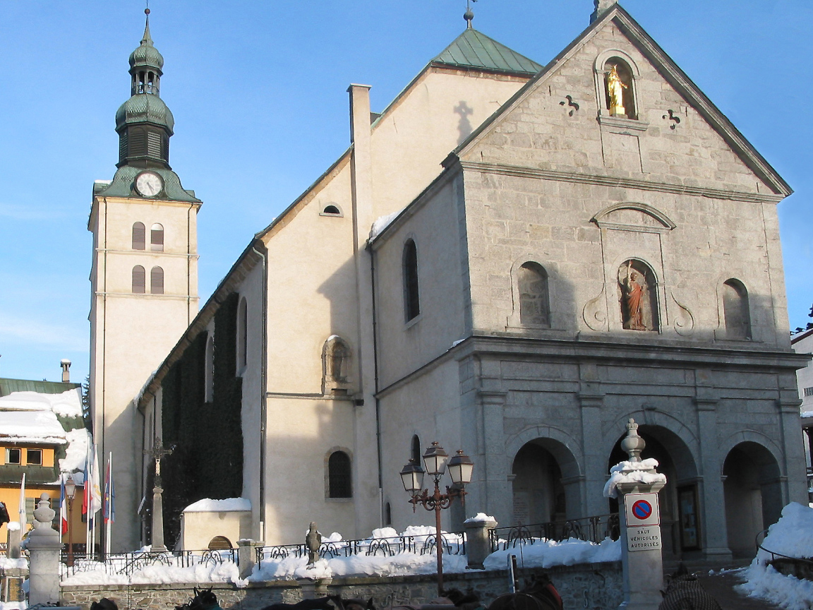 Собор на горнолыжном курорте Межев, Франция