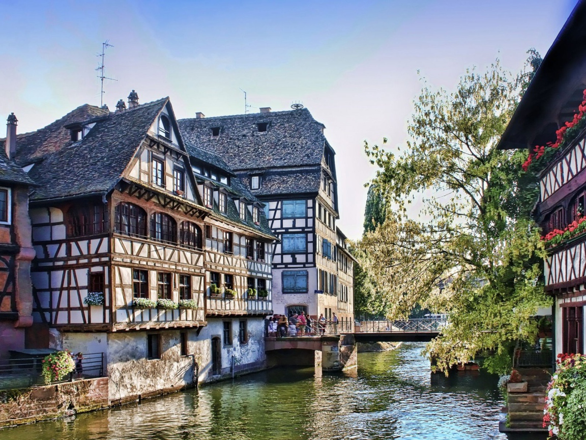Старинные дома в городе Страсбург, Франция