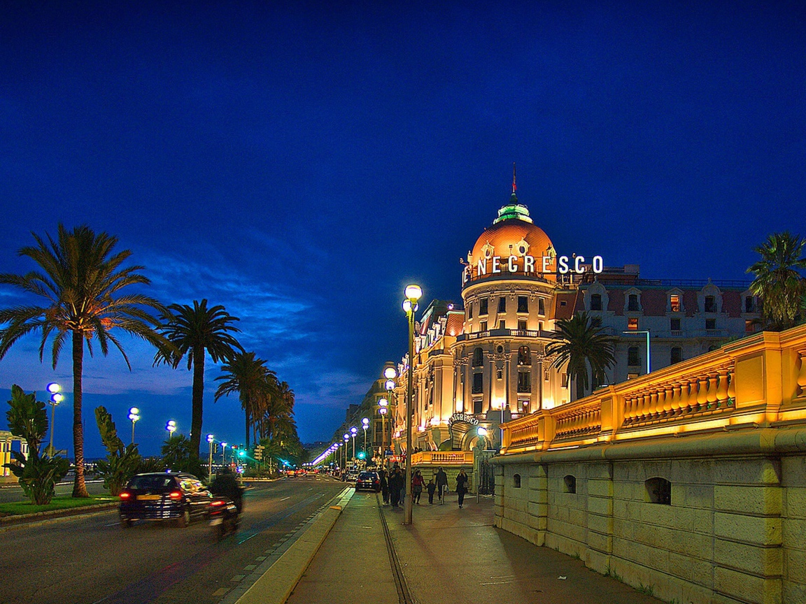 Отель на Лазурном берегу, Франция