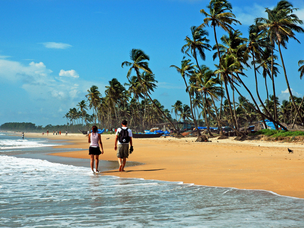 Отдых на пляже в Анджуне