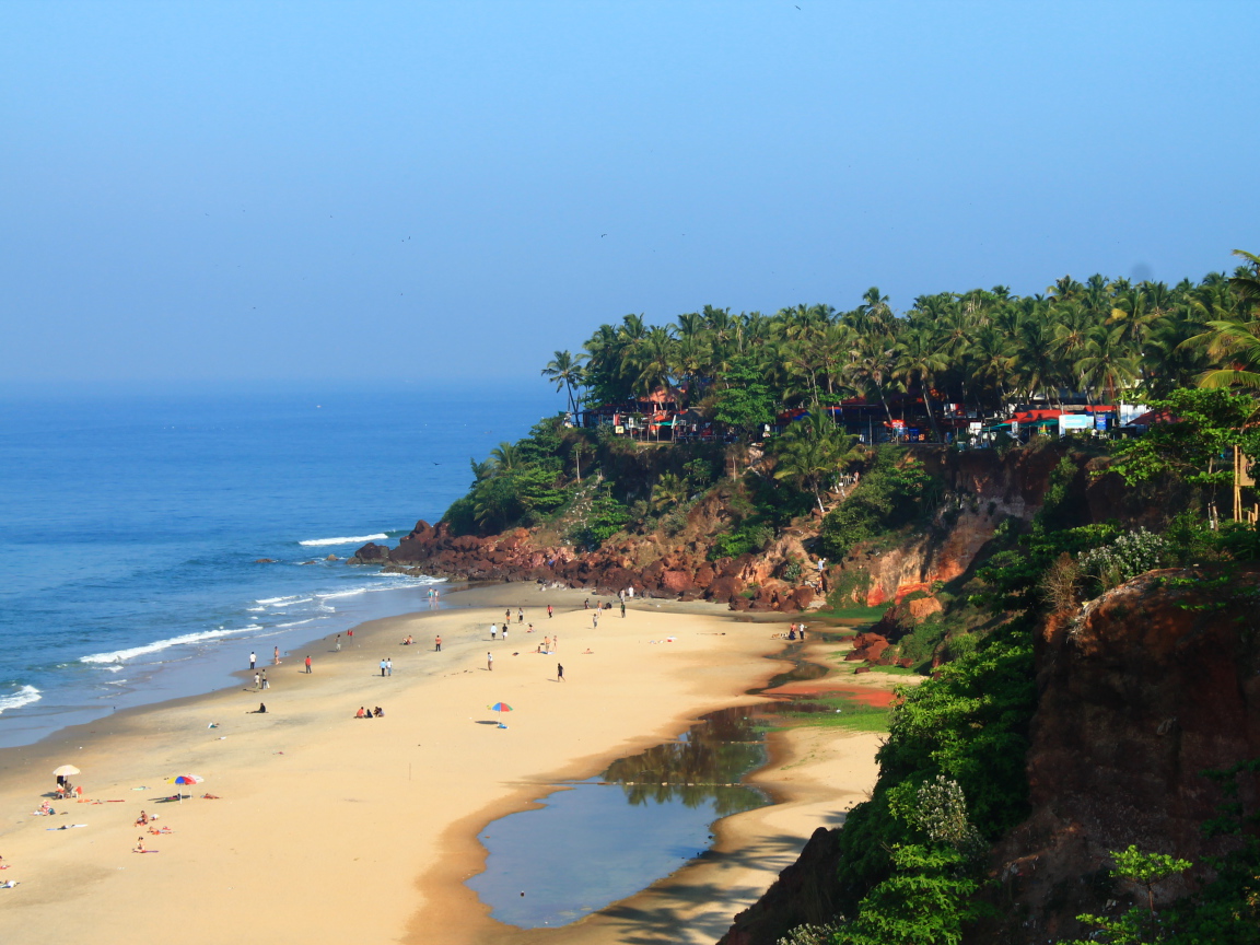 Отдых на пляже в Варкале