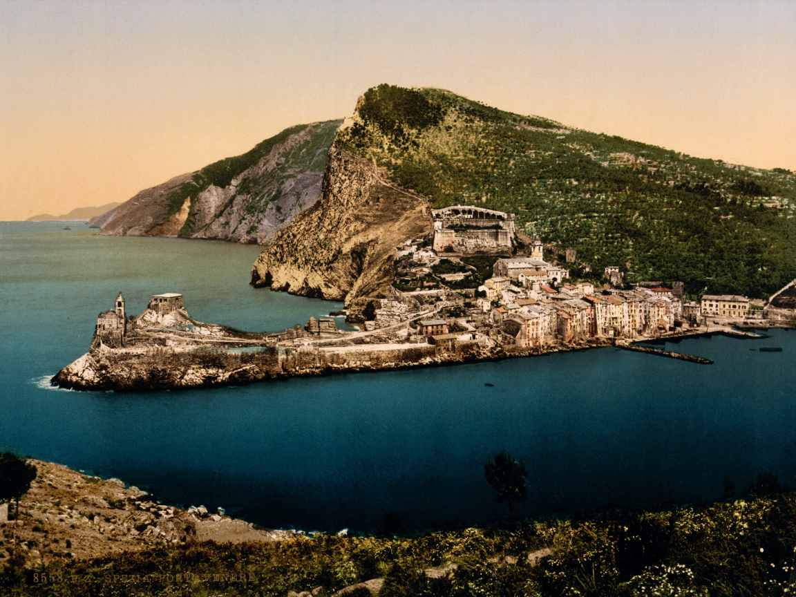 Тихая гавань на побережье в Лигурии, Италия