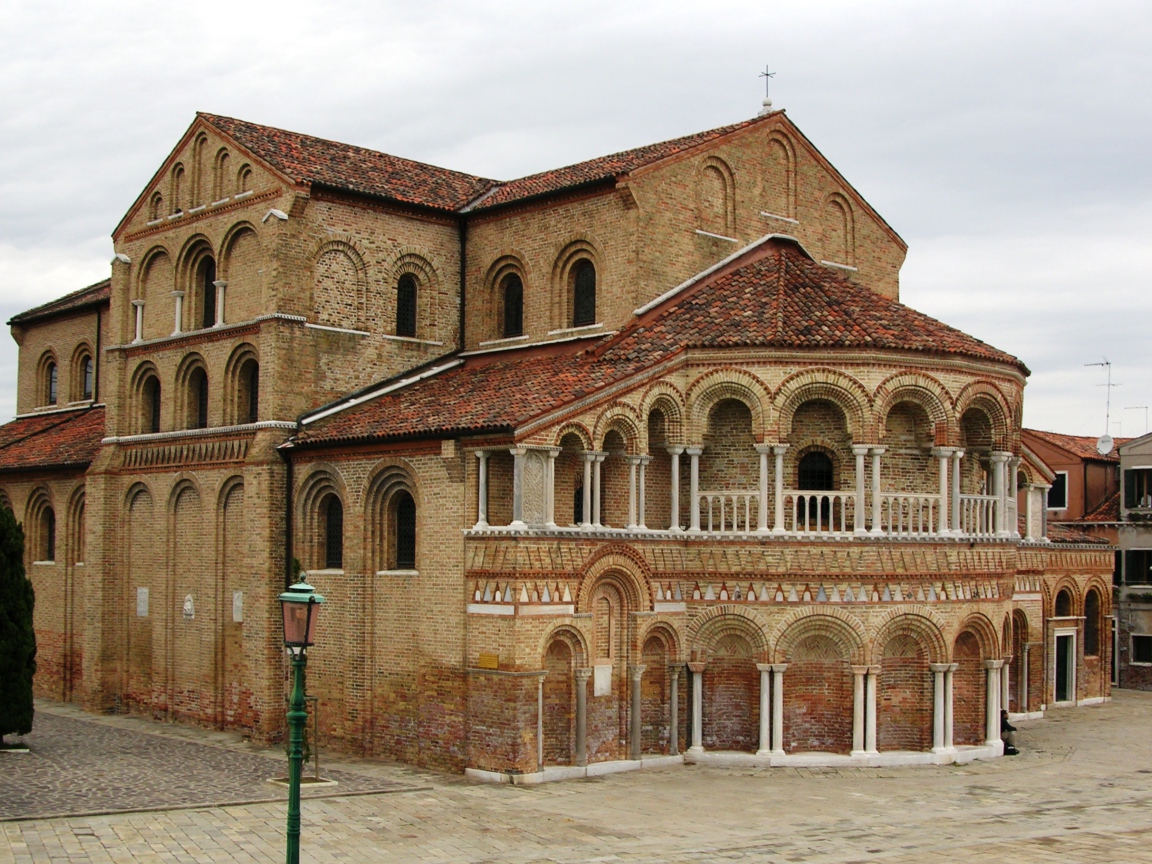 Католическая церковь на острове Мурано, Италия