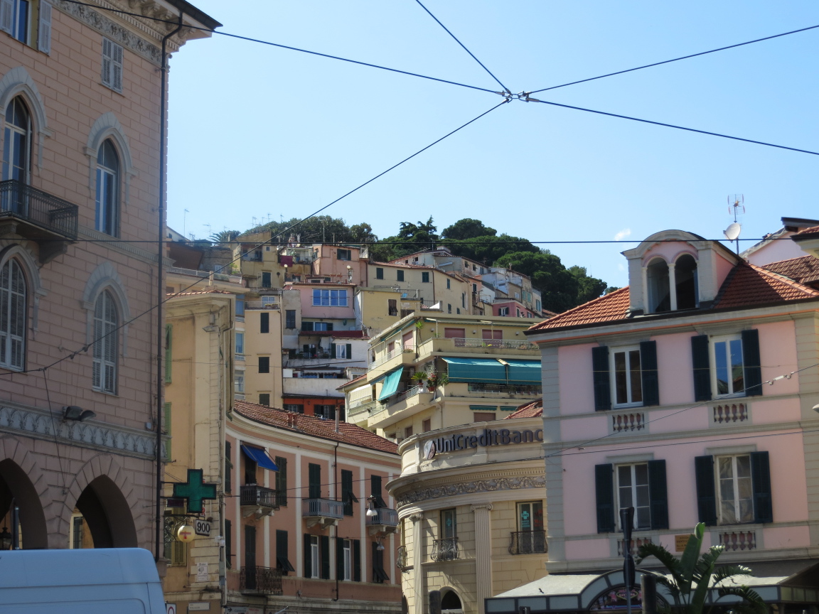 Город на курорте Диано Марино, Италия