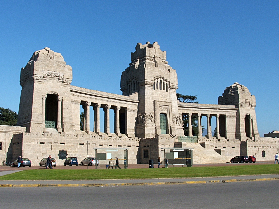 Памятник в Бергамо, Италия