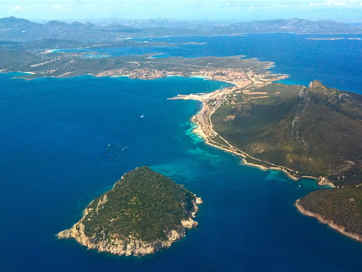 Панорама на курорте Коста Смеральда, Италия