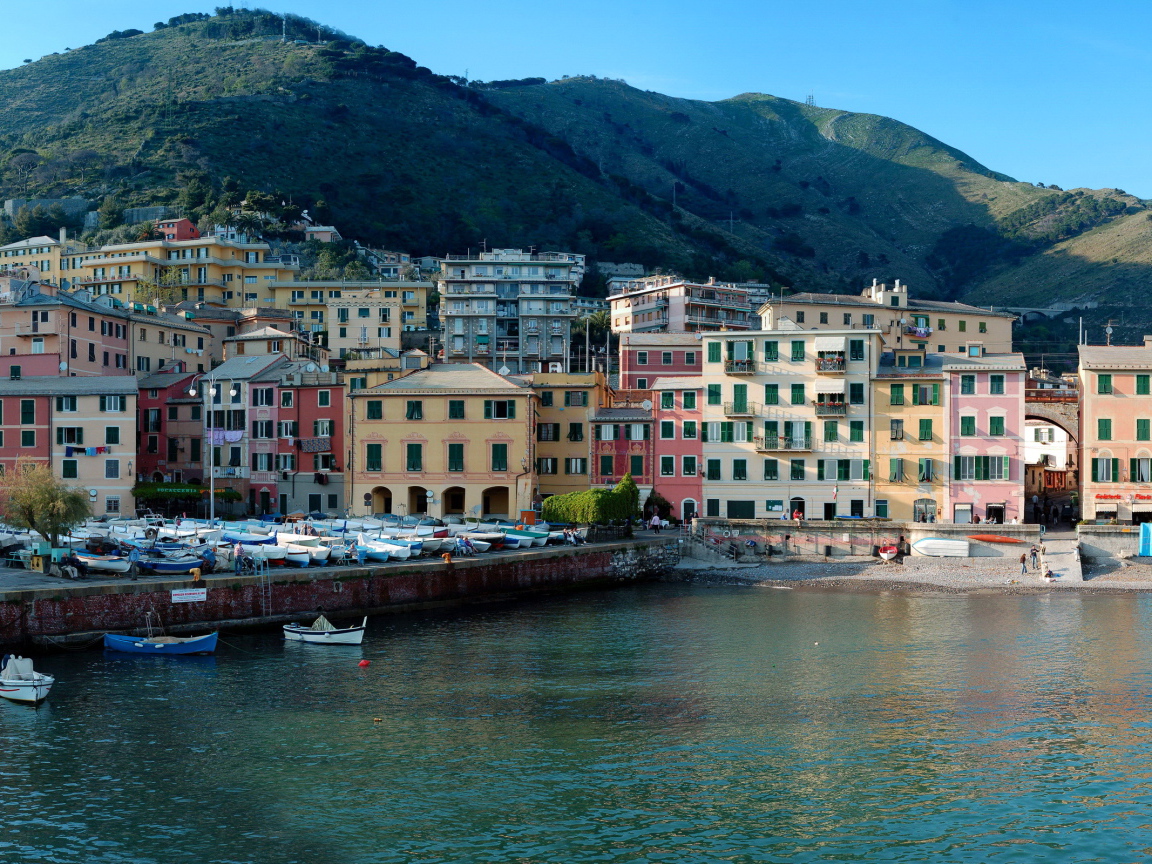 Набережная в Генуе, Италия