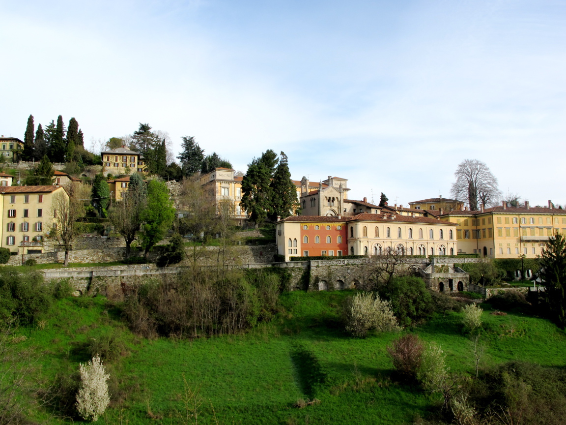 Городские здания в Бергамо, Италия