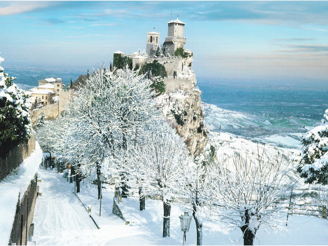 Зимний пейзаж в Сан Марино, Италия