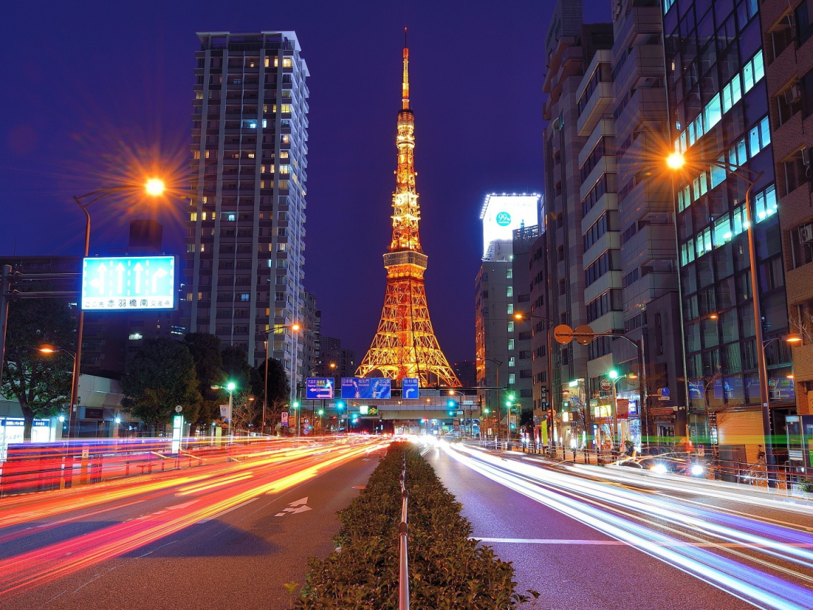 Башня в Токио