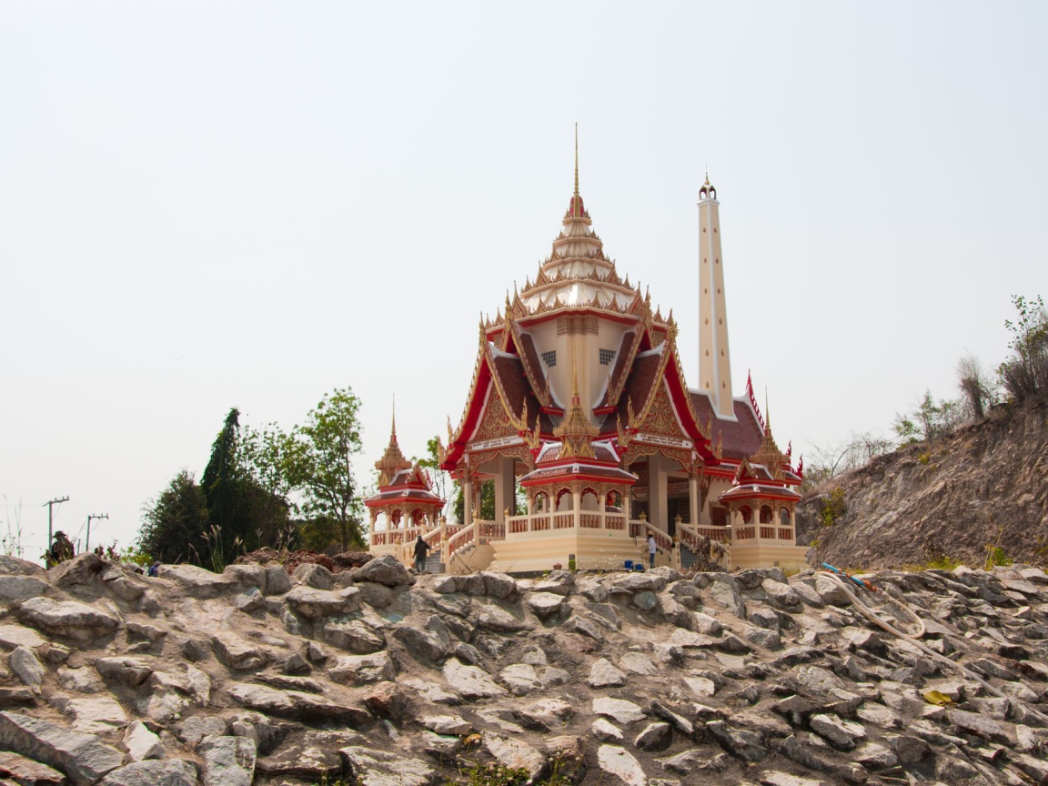 Храм на побережье на курорте Хуа Хин, Таиланд