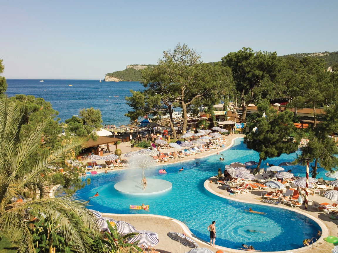 Курорт Кемер зимой, Турция