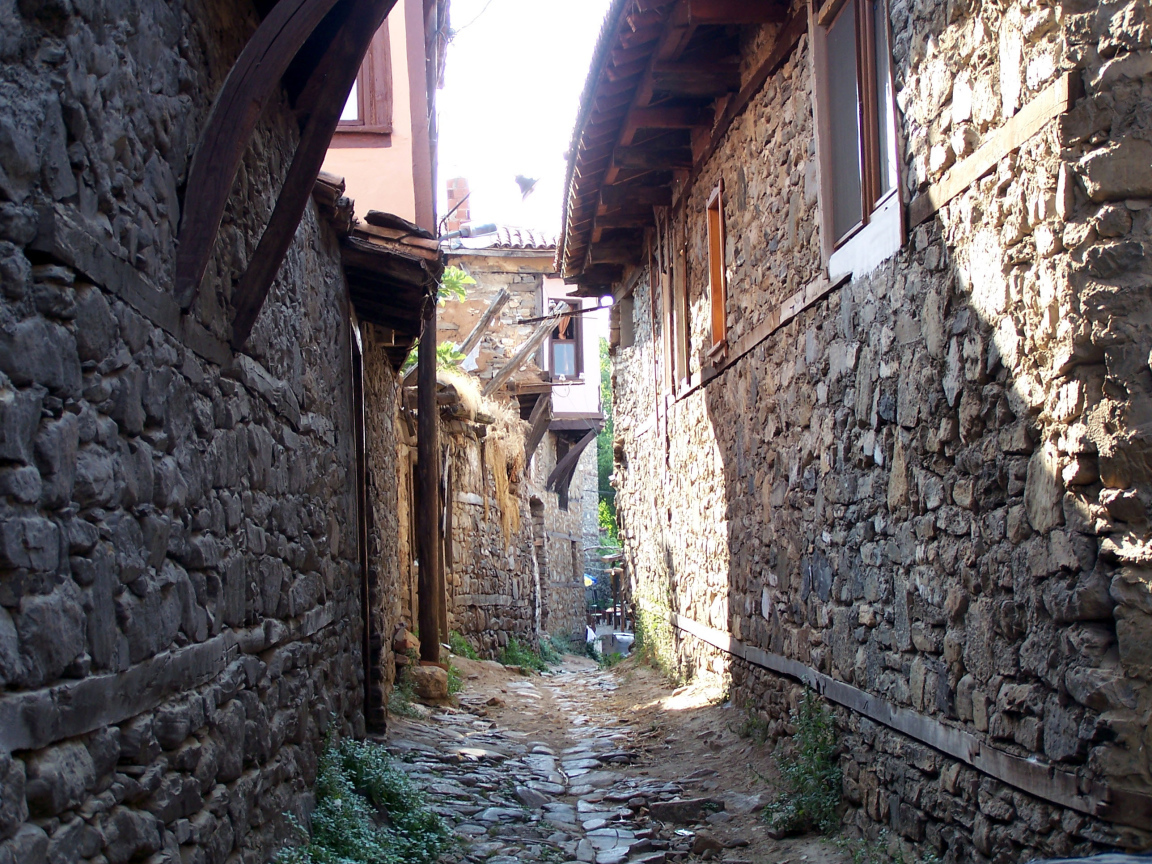 Старинная улочка в Мерсине, Турция