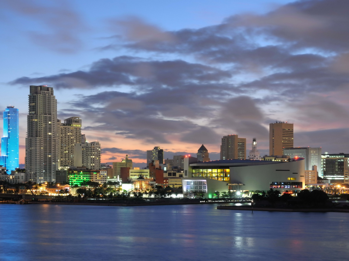 Облачный вечер в Майами