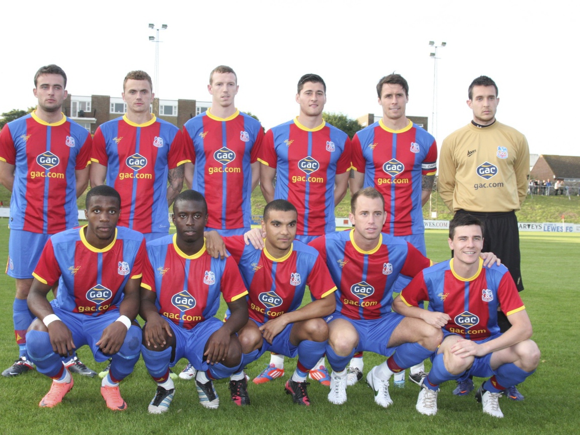 Известный ФК Кристал Пэлас