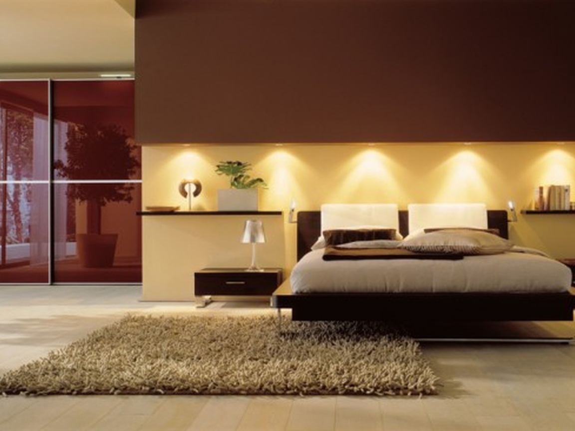 Пушистый ковер в спальне