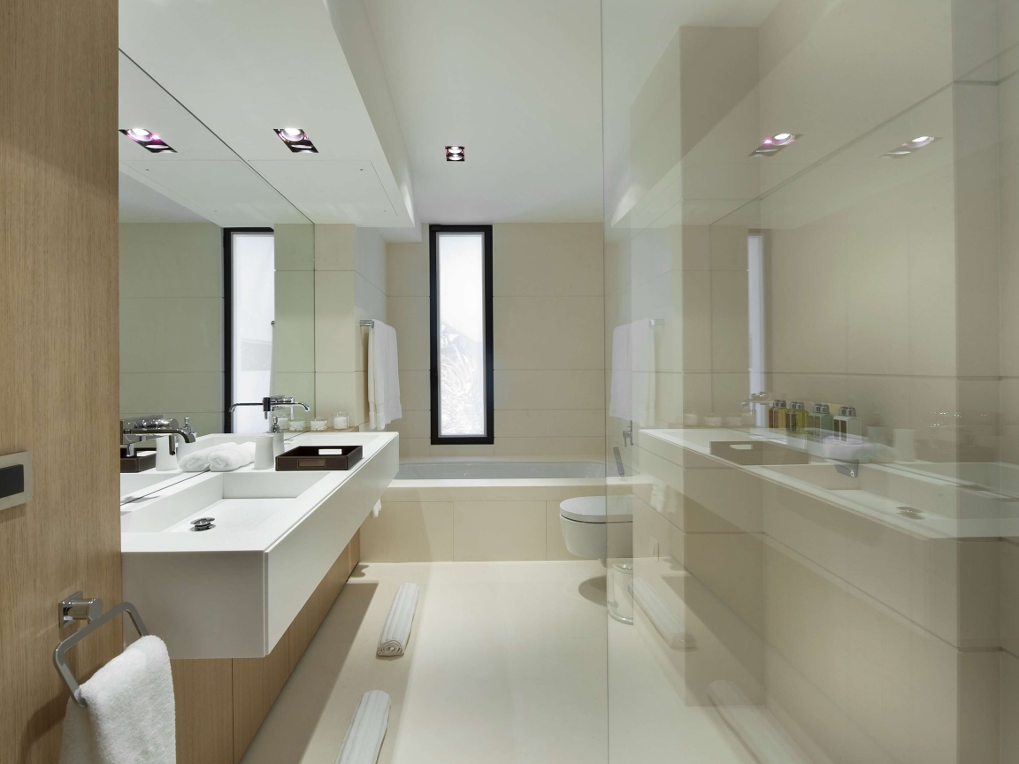 Нежно бежевый цвет ванной комнаты