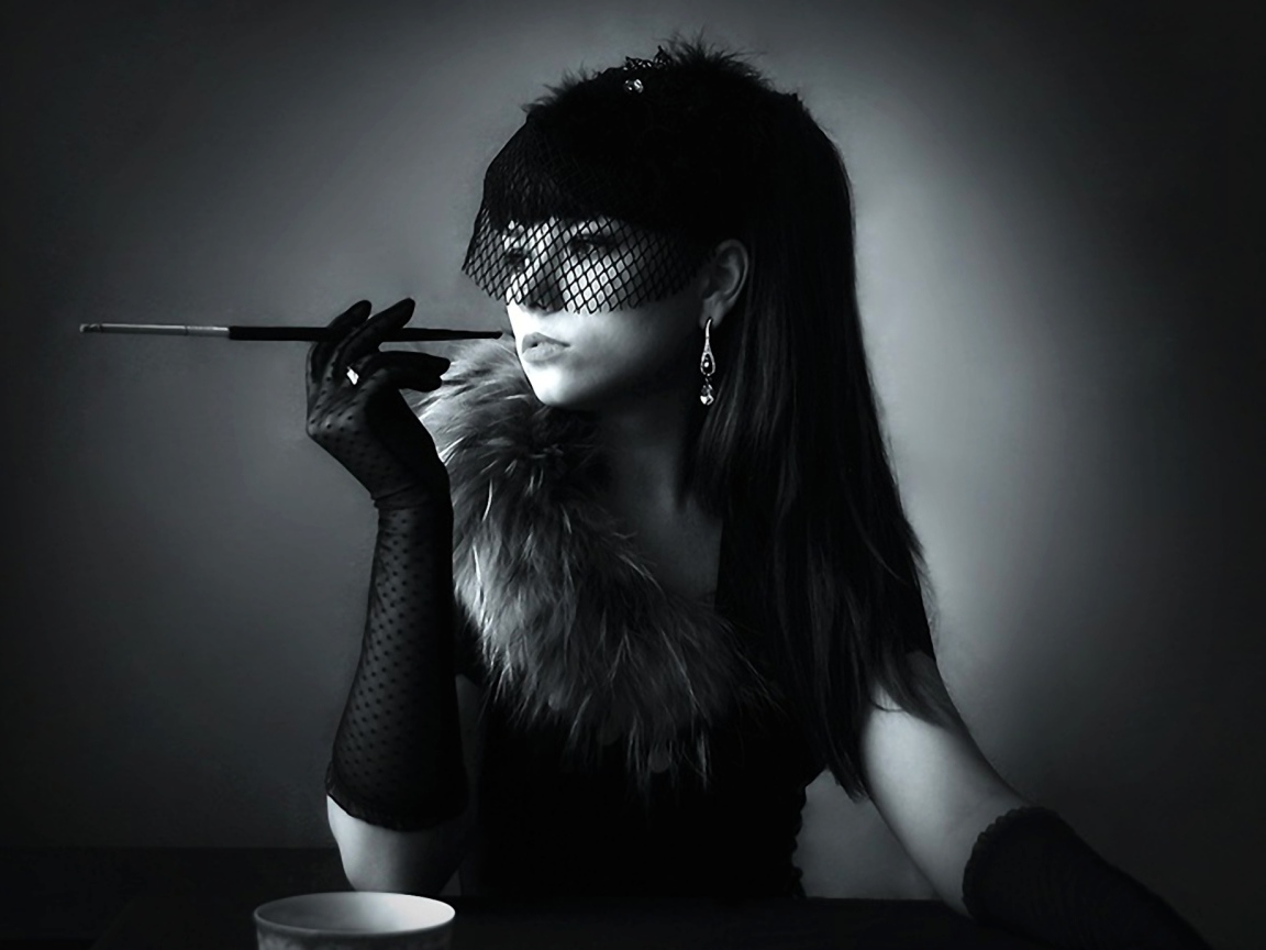 Курящая девушка в стиле ретро