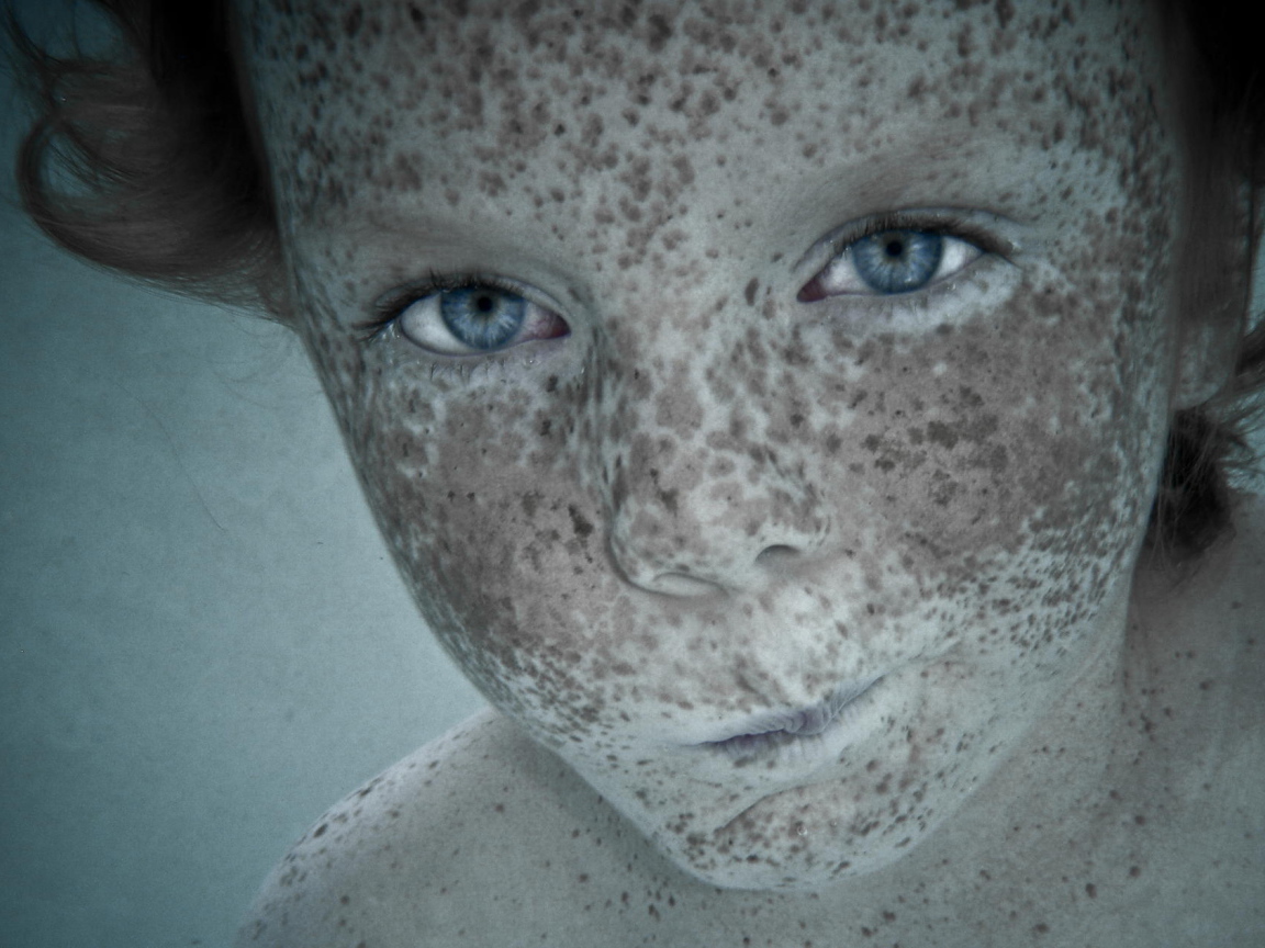 Фотография маленькой девочкой