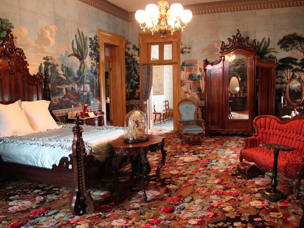 Старинный стиль в оформлении спальни