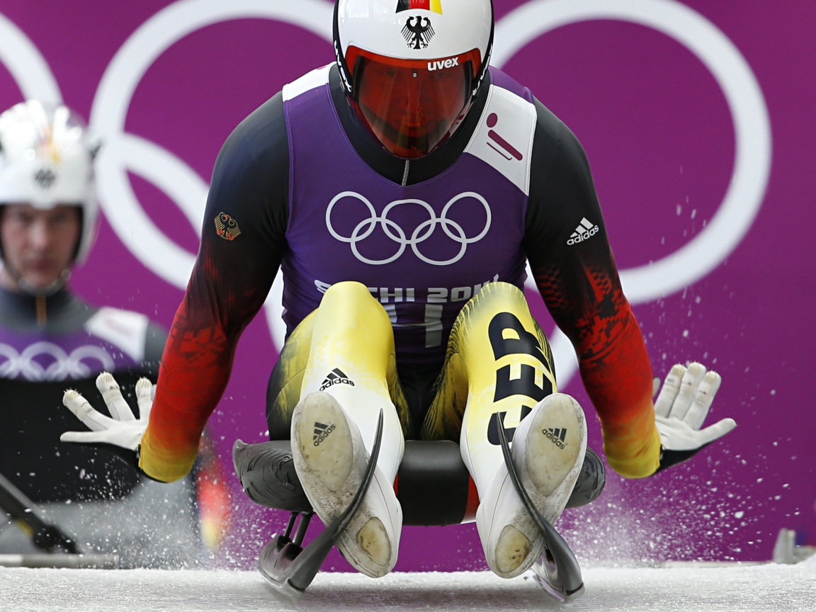 Обладатель золотых медалей в санном спорте Феликс Лох 