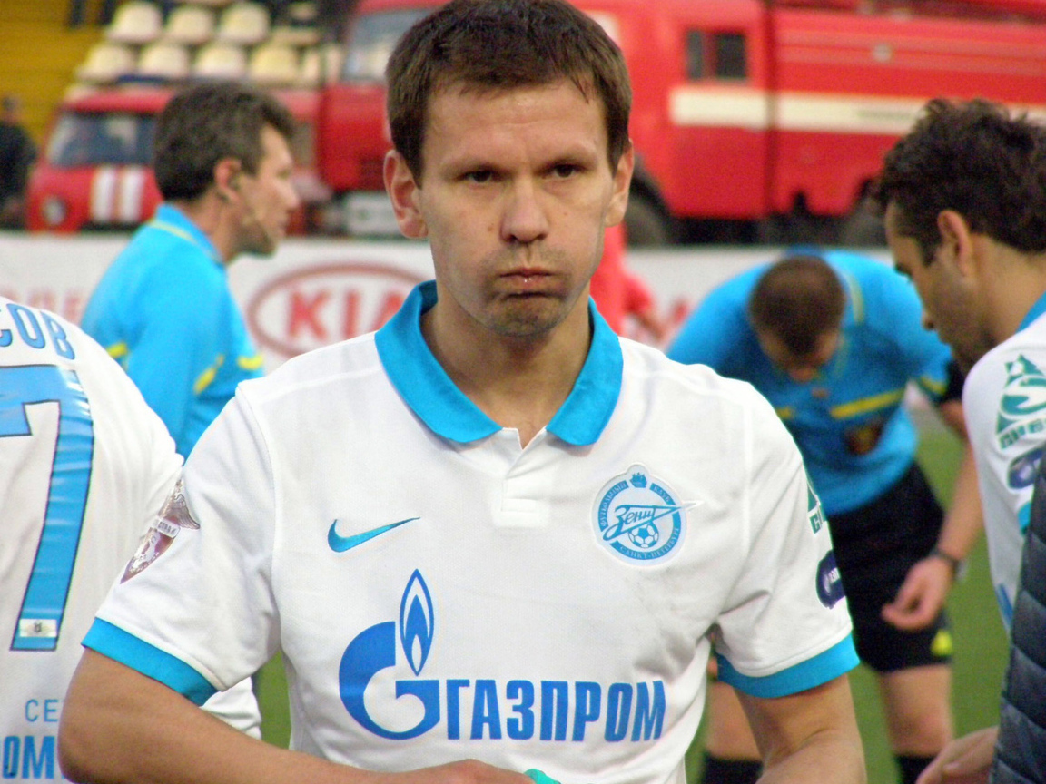 Константин Зырянов полузащитник Зенита в перерыве