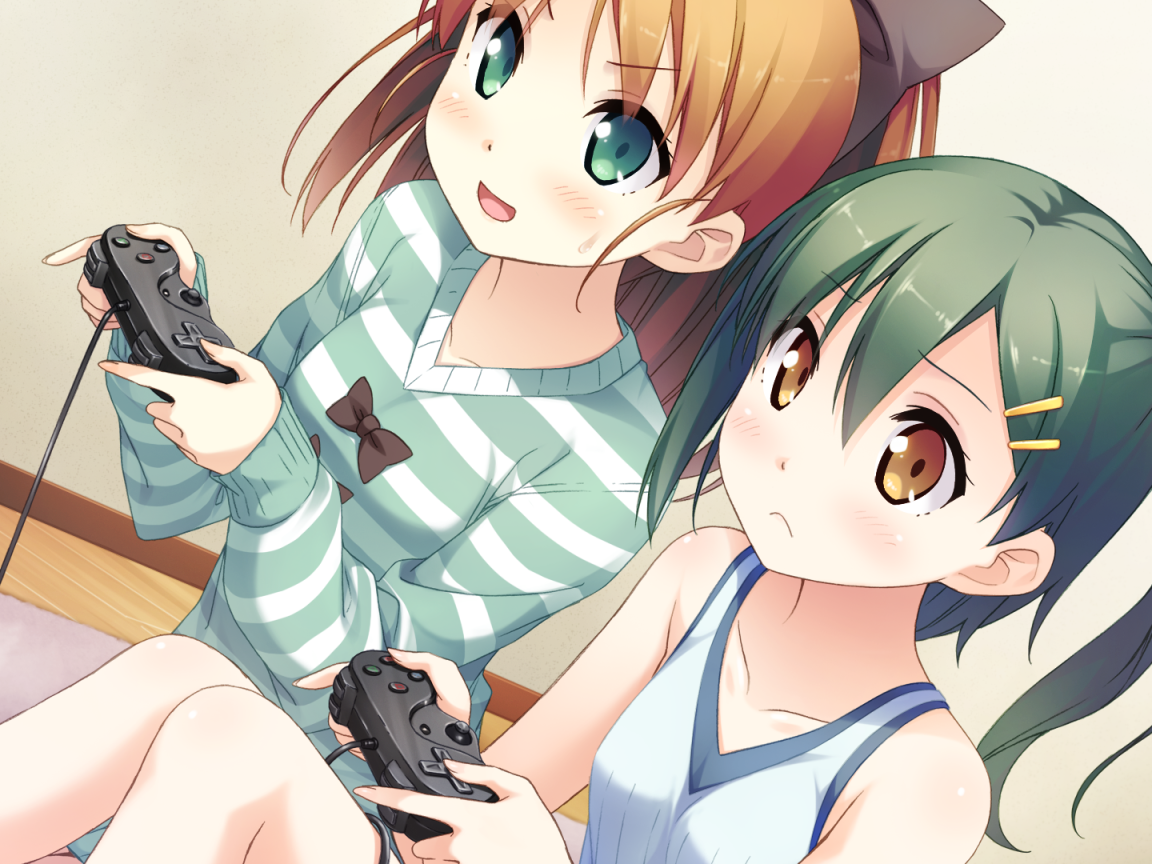 Две девочки аниме играют в видео игры