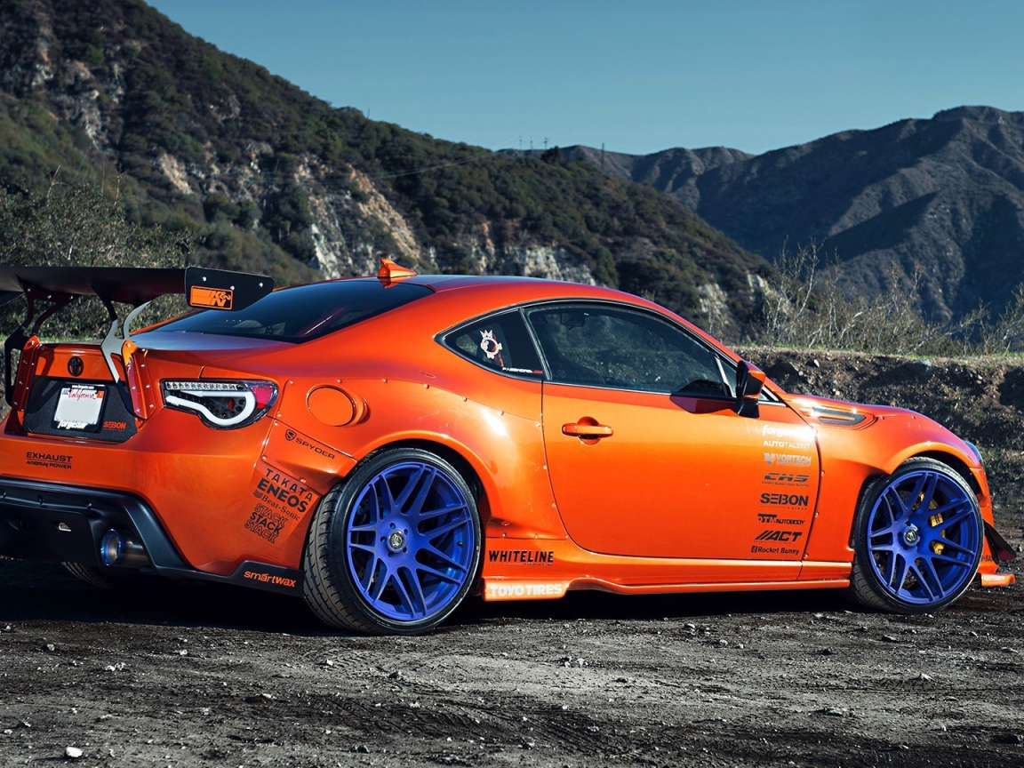 Спортивный оранжевый Scion