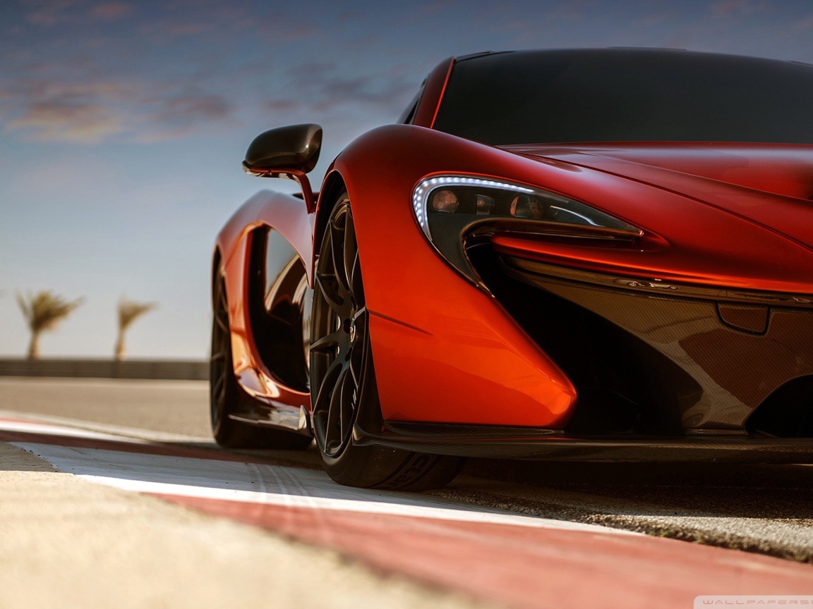 Стильный оранжевый McLaren