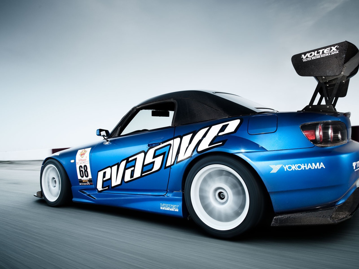 Спортивная Нonda s2000 со спойлером