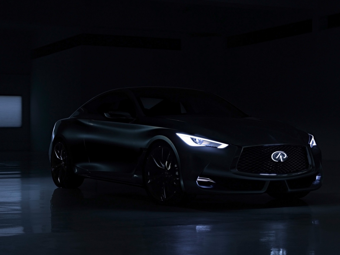 Черный Infiniti Q60 Coupe модель 2015 года